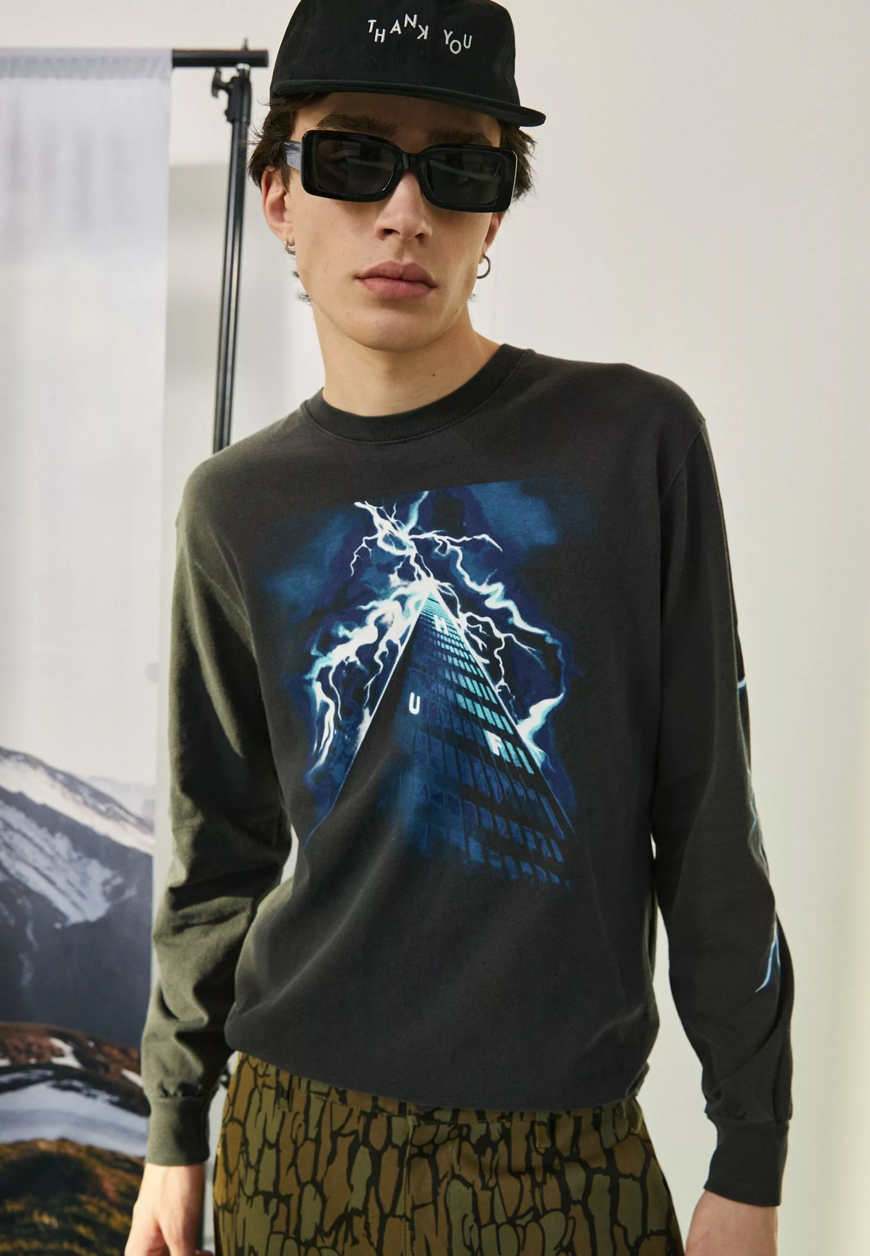 HUF Triangle Of Lightning- Longsleeve - Black 1 HUF Triangle Of Lightning- Longsleeve - Black