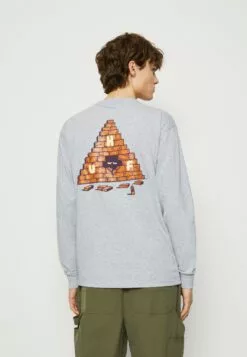 HUF Brick Lurk - Longsleeve - Athletic Grey 8 HUF Brick Lurk - Longsleeve - Athletic Grey -Huf Winkel 678c2b659d504394a75886c831df9f3d