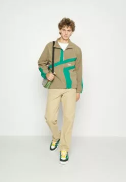 HUF Range Quarter Zip - Fleece Trui - Olive -Huf Winkel 68968662ee944e5b86d210466d0cbac2