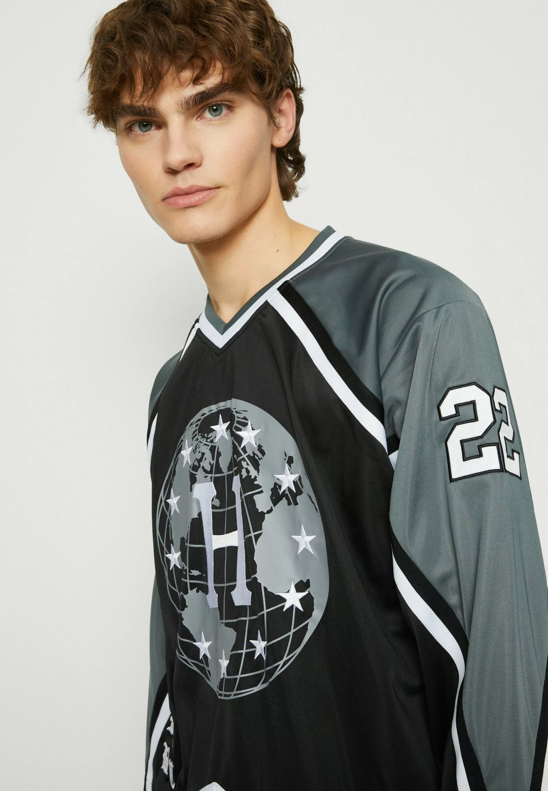 HUF Center Ice Hockey - Longsleeve - Black 4 HUF Center Ice Hockey - Longsleeve - Black - Afbeelding 4