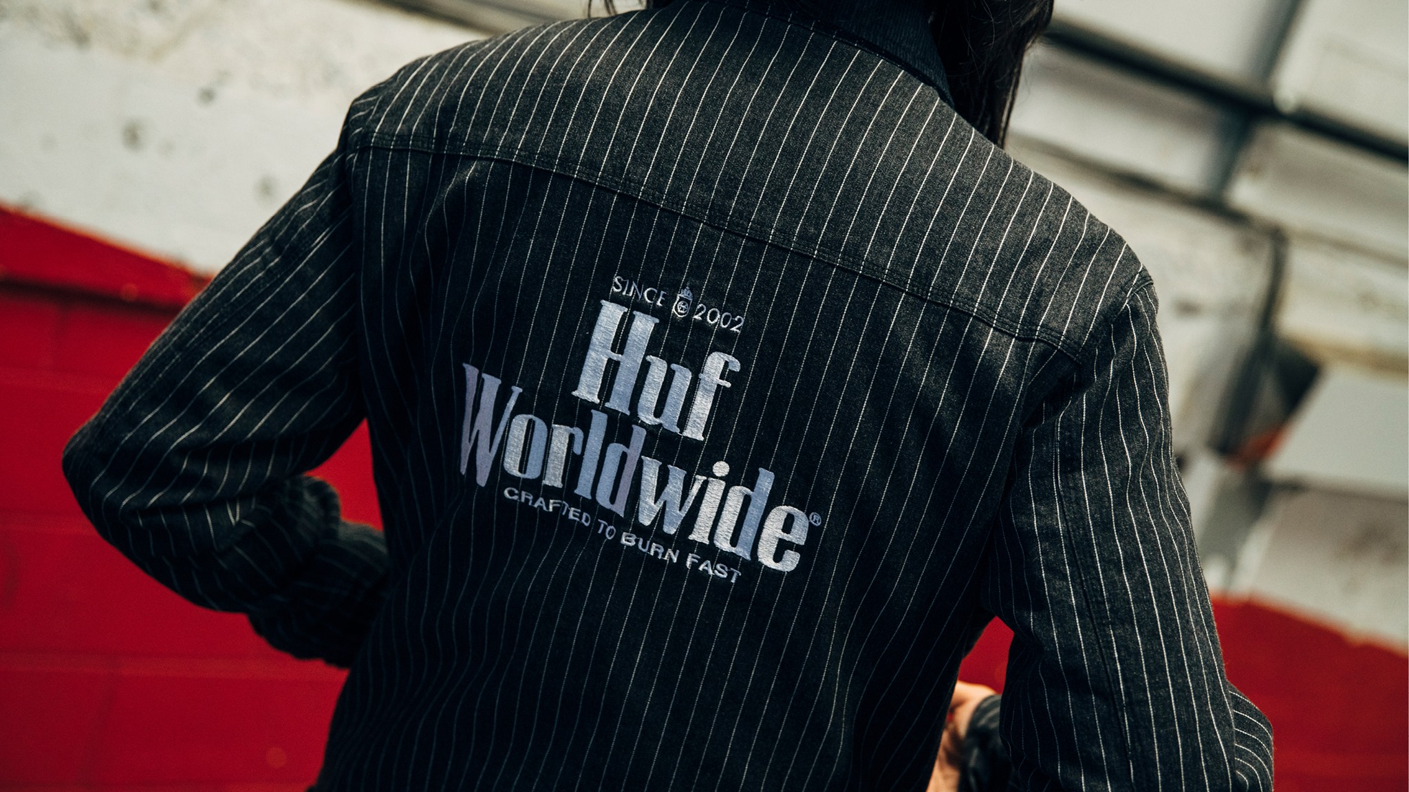 Voorkant -Huf Winkel HUFqqqqq