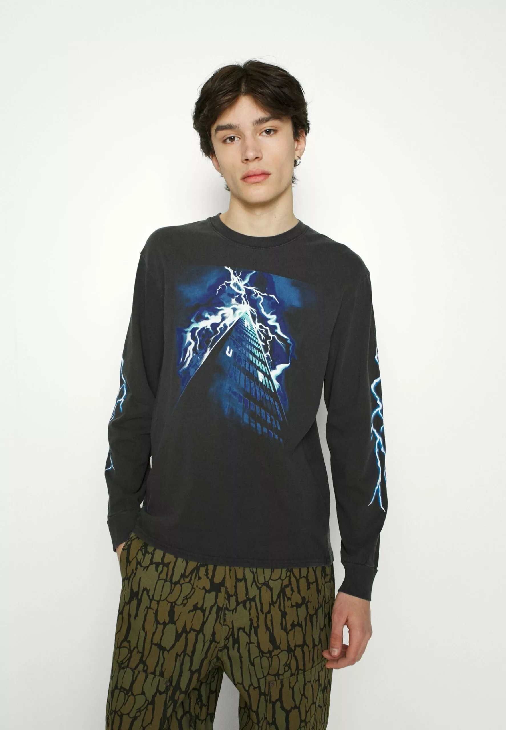 HUF Triangle Of Lightning- Longsleeve - Black 4 HUF Triangle Of Lightning- Longsleeve - Black - Afbeelding 4