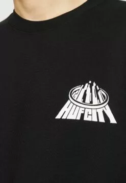 HUF City Crewneck - Sweater - Black 11 HUF City Crewneck - Sweater - Black -Huf Winkel d7a6b4aba82248a2b8e86e93ff2ca7a3